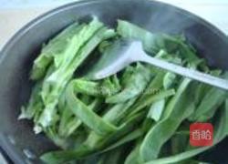 素炒油麦菜的做法图解8