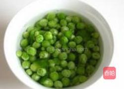虾仁焖饭的做法图解2