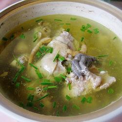 峨参草鸡煲的做法[图]