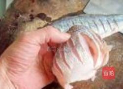 香葱香菇烤鲈鱼的做法图解2