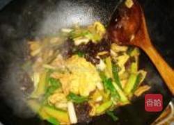 鸡蛋肉丝炒三样的做法图解14
