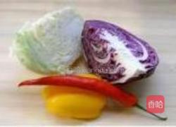 炝拌甘蓝菜的做法图解1