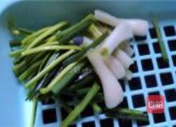 虾米炒杂蔬的做法图解1
