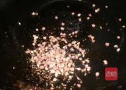 香菇芽菜煸芸豆的做法图解5