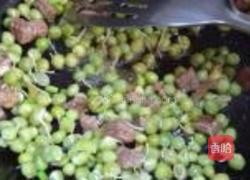 豌豆牛肉粒的做法图解5
