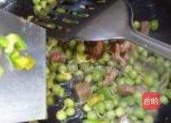 豌豆牛肉粒的做法图解6