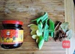 老干妈千张结烧肉的做法图解2