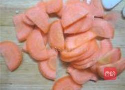 番茄酱炒年糕的做法图解3