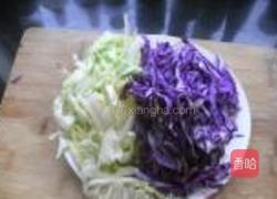 糖醋双色甘蓝的做法图解2
