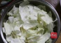 手撕包菜的做法图解2