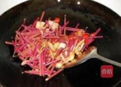 猪肉炒蕨菜的做法图解10