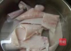 肉皮冻的做法图解2