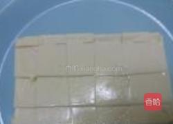 凉拌皮蛋豆腐的做法图解3