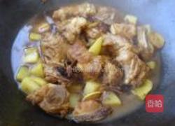 土豆烧排骨的做法图解8
