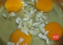 小辣椒炒鸡蛋的做法图解1