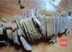 蒜炒肉的做法图解1