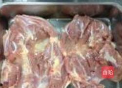 蒜味鸡腿小土豆的做法图解1
