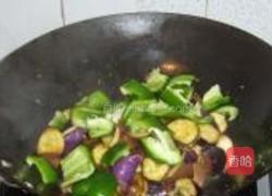 红烧甜椒茄块的做法图解8