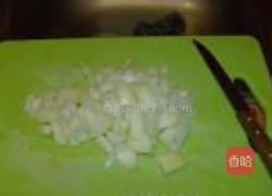 酸辣汤的做法图解1