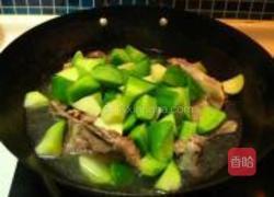 大骨炖萝卜的做法图解7