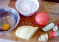 土豆番茄蛋炒饭的做法图解1