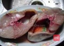 香煎马鲛鱼的做法图解1