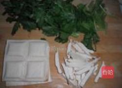 香芹白豆干炒肉的做法图解1