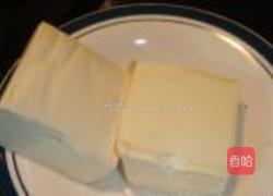 豆腐焖蘑菇的做法图解1