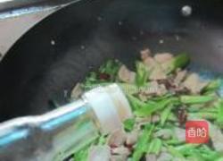 辣椒炒瘦肉的做法图解5