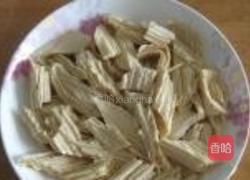 尖椒炒腐竹的做法图解4