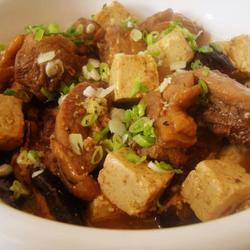 鸡腿烧豆腐的做法[图]