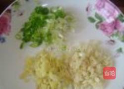 鸡腿烧豆腐的做法图解1