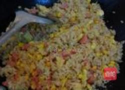 咖喱炒饭的做法图解7