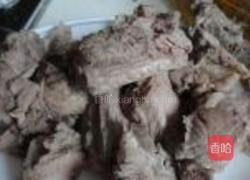 土豆炖排骨的做法图解1
