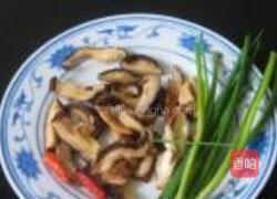 香菇手撕包菜的做法图解2