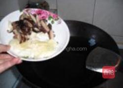 豇豆香菇焖鸡仔的做法图解7