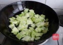 黄瓜炒大虾的做法图解8