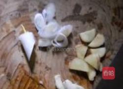 薯粉炖鲫鱼的做法图解4