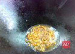 虫草银芽炒粉丝的做法图解5