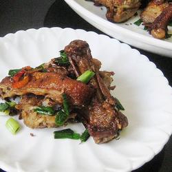 蒜辣炒酱鸭的做法[图]