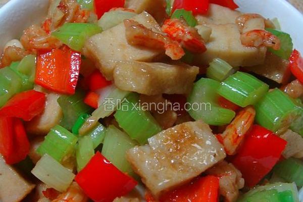 西芹虾干炒鱼饼