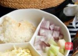 洋葱鸡丁芝士炒饭的做法图解1
