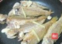 香煎黄花鱼的做法图解5