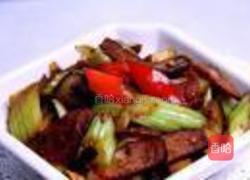 西芹香干炒腊味的做法图解9