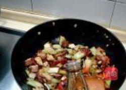 西芹香干炒腊味的做法图解7