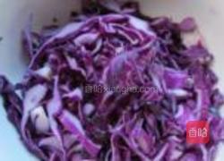 凉拌紫甘蓝玉米粒的做法图解5