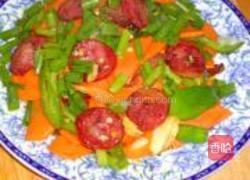 红萝卜青椒炒腊肠的做法图解9