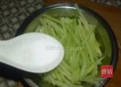 辣炒瓜皮的做法图解3