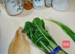 鱼肚扒菜心的做法图解1