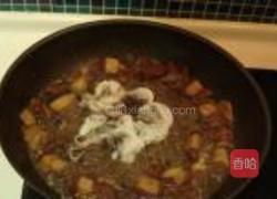 五花肉烧八带的做法图解12